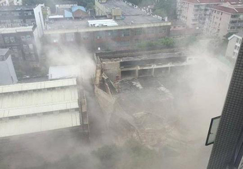 上海長寧區(qū)改建廠房坍塌--建筑人需注意這些！